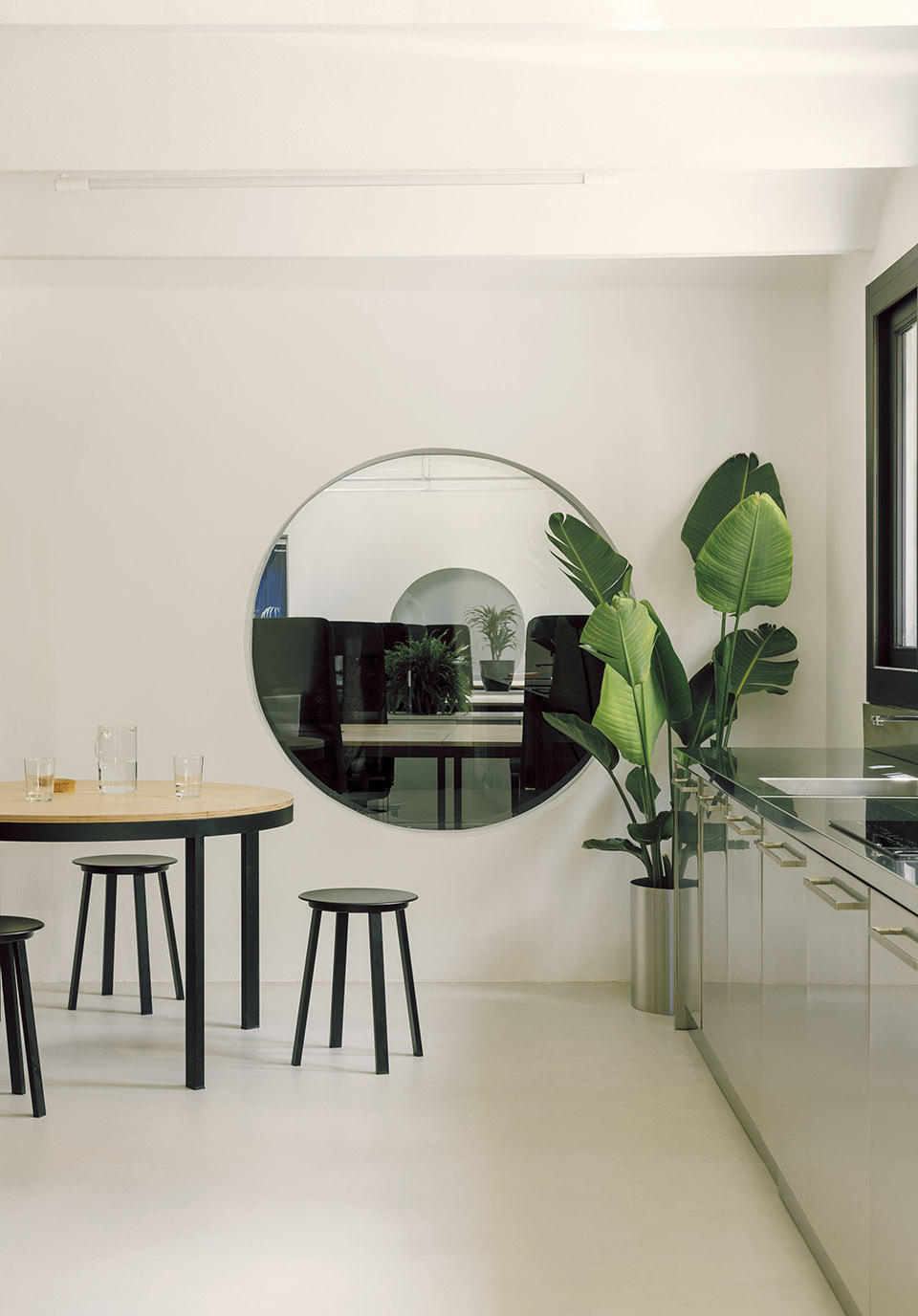 monogrids headquarters extension by afsa