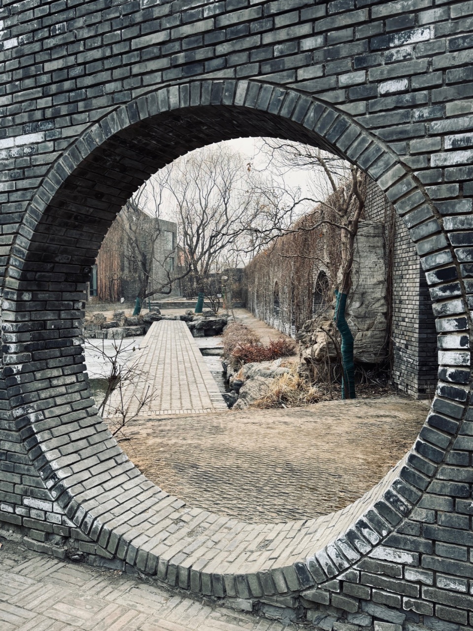 red brick art museum by dong yugan
