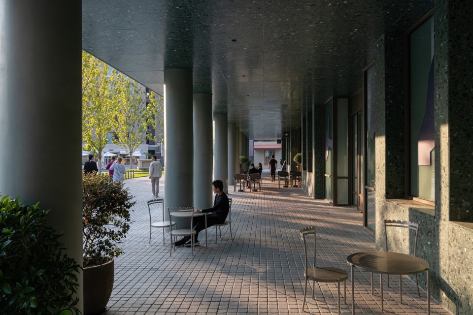 youyi bay community mi casa su casa club hotel and juanzong apartment by genarchitects