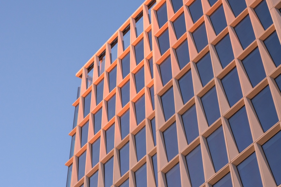 visas market support center by henning larsen