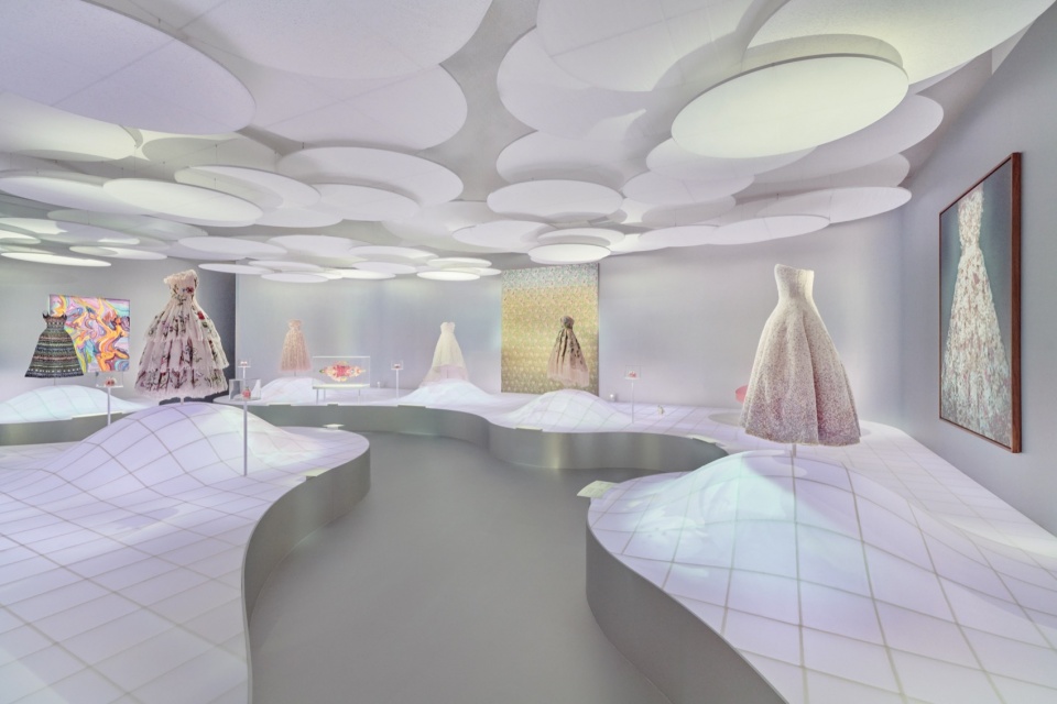 miss dior exhibition by oma