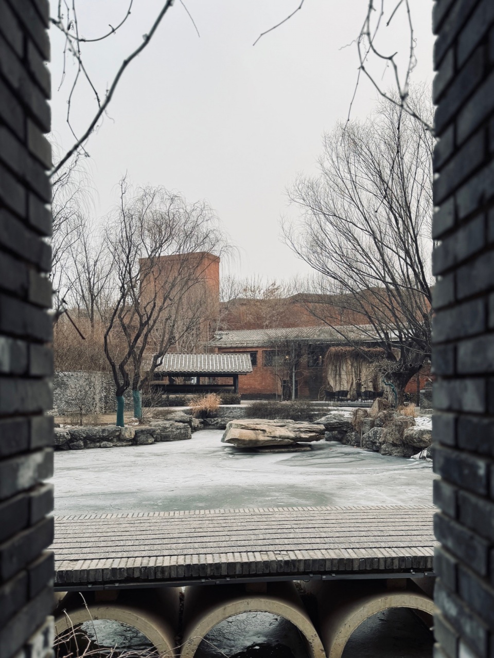 red brick art museum by dong yugan