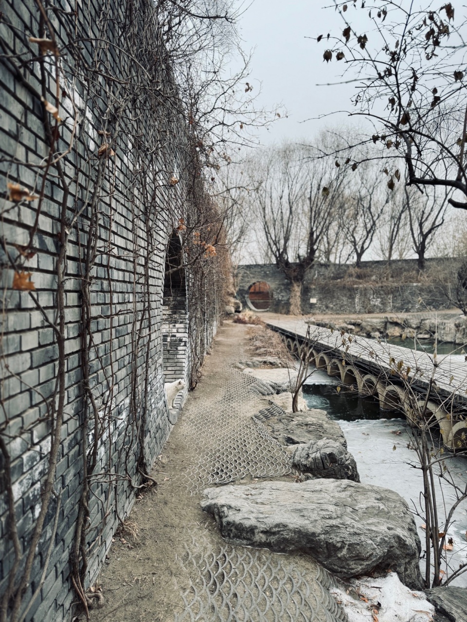 red brick art museum by dong yugan