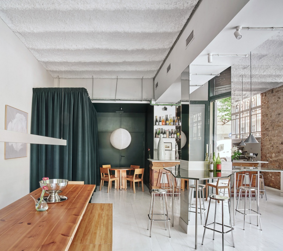 tiberi bar by h3o architects