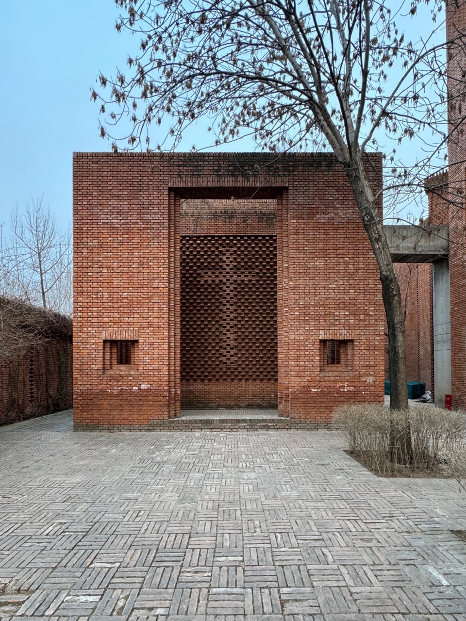 red brick art museum by dong yugan
