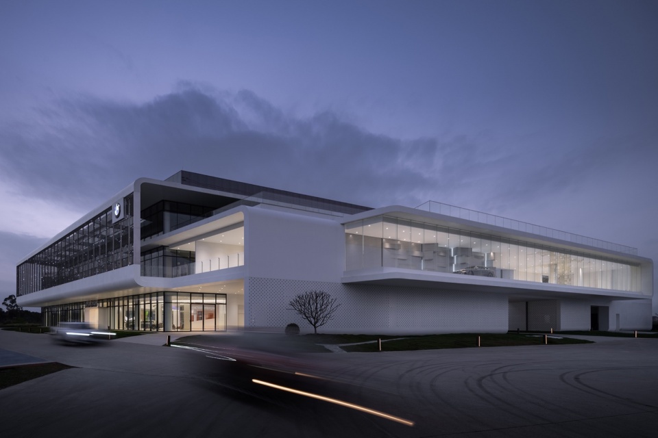 bmw foshan baochuang center by archihope uk ltd