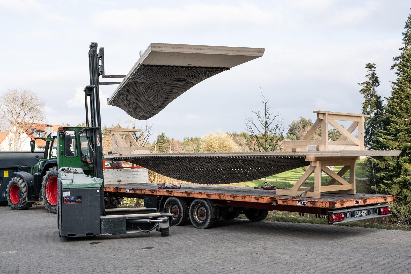 hybrid flax pavilion by intcdc of university of stuttgart