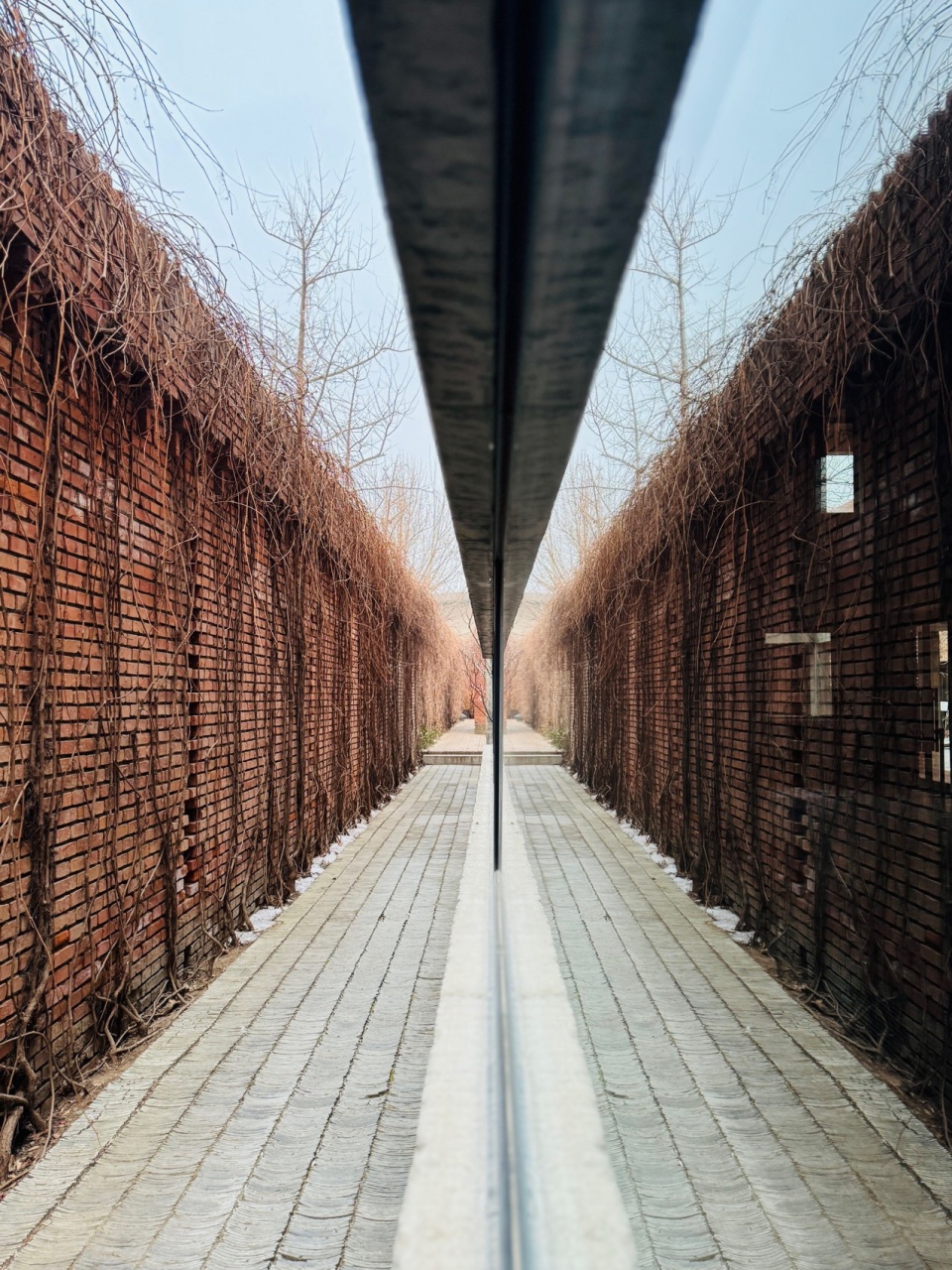 red brick art museum by dong yugan