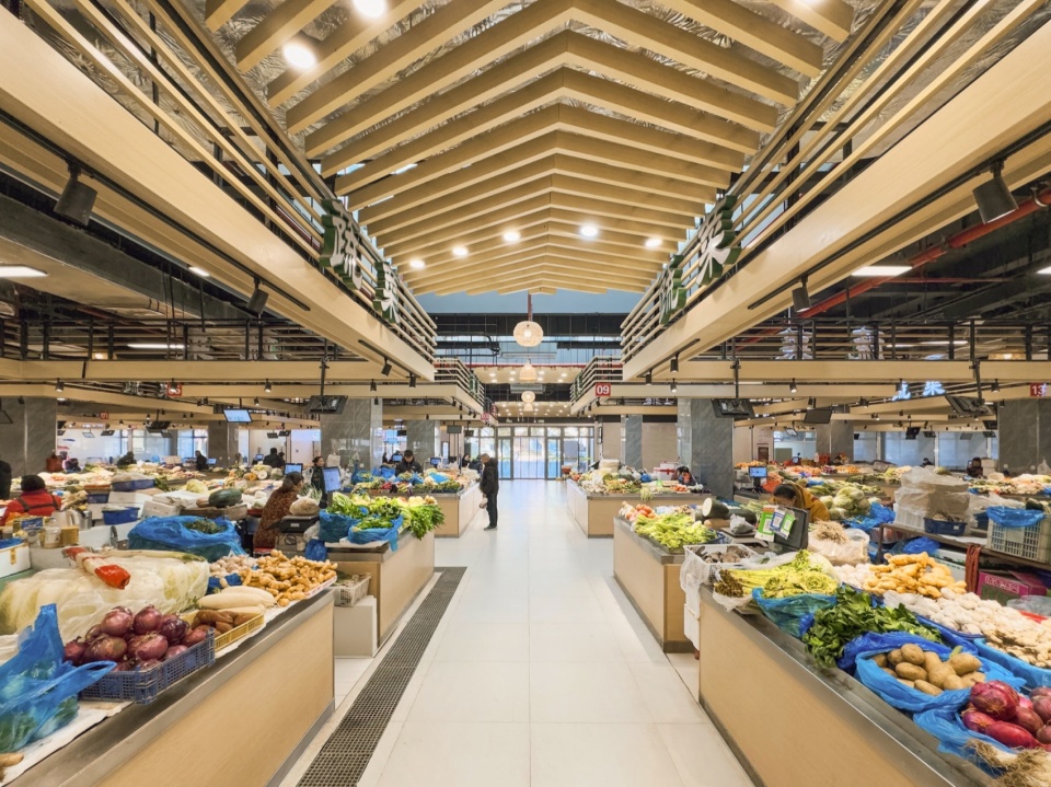 集市室内,Interior of the market © Mlee