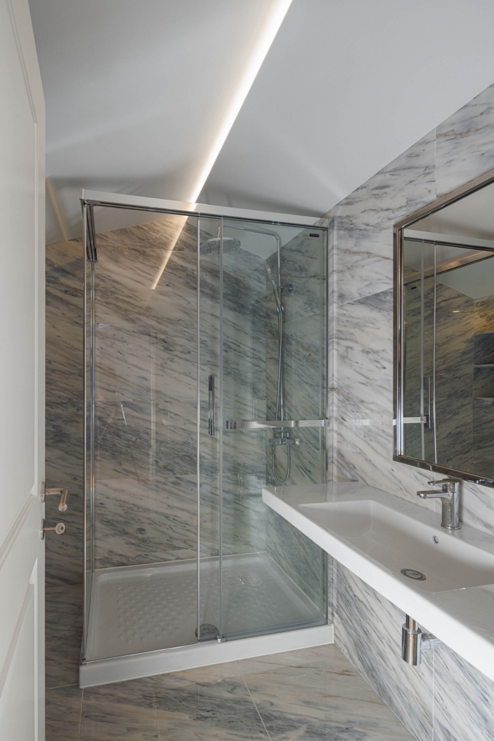 villa chiado by pedro carrilho arquitectos