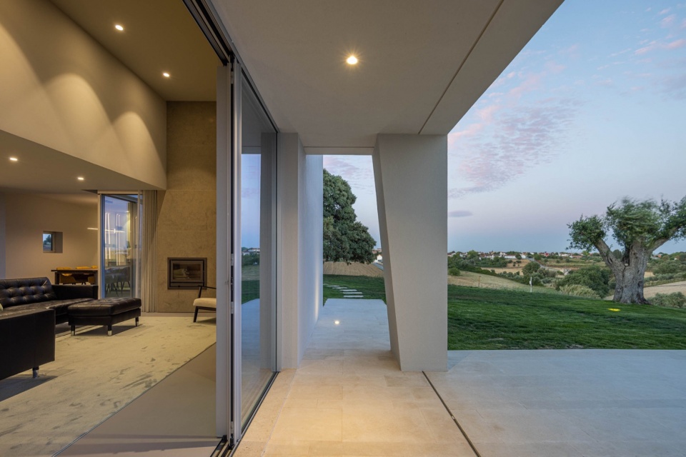 house in romeira by dp arquitectos