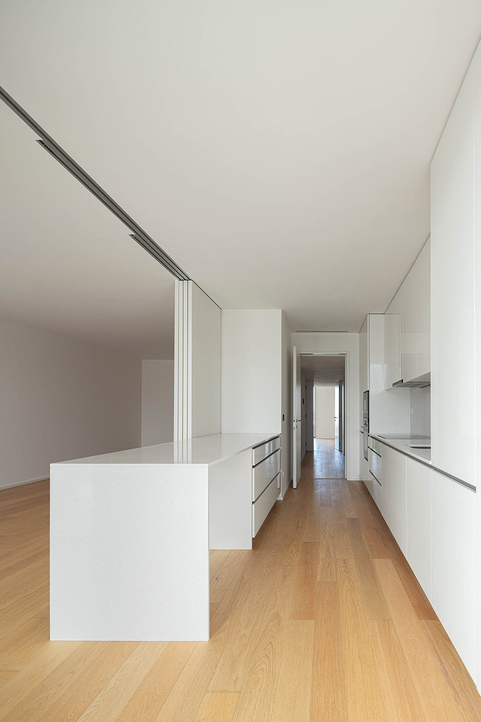 seashore building by atelier darquitectura lopes da costa