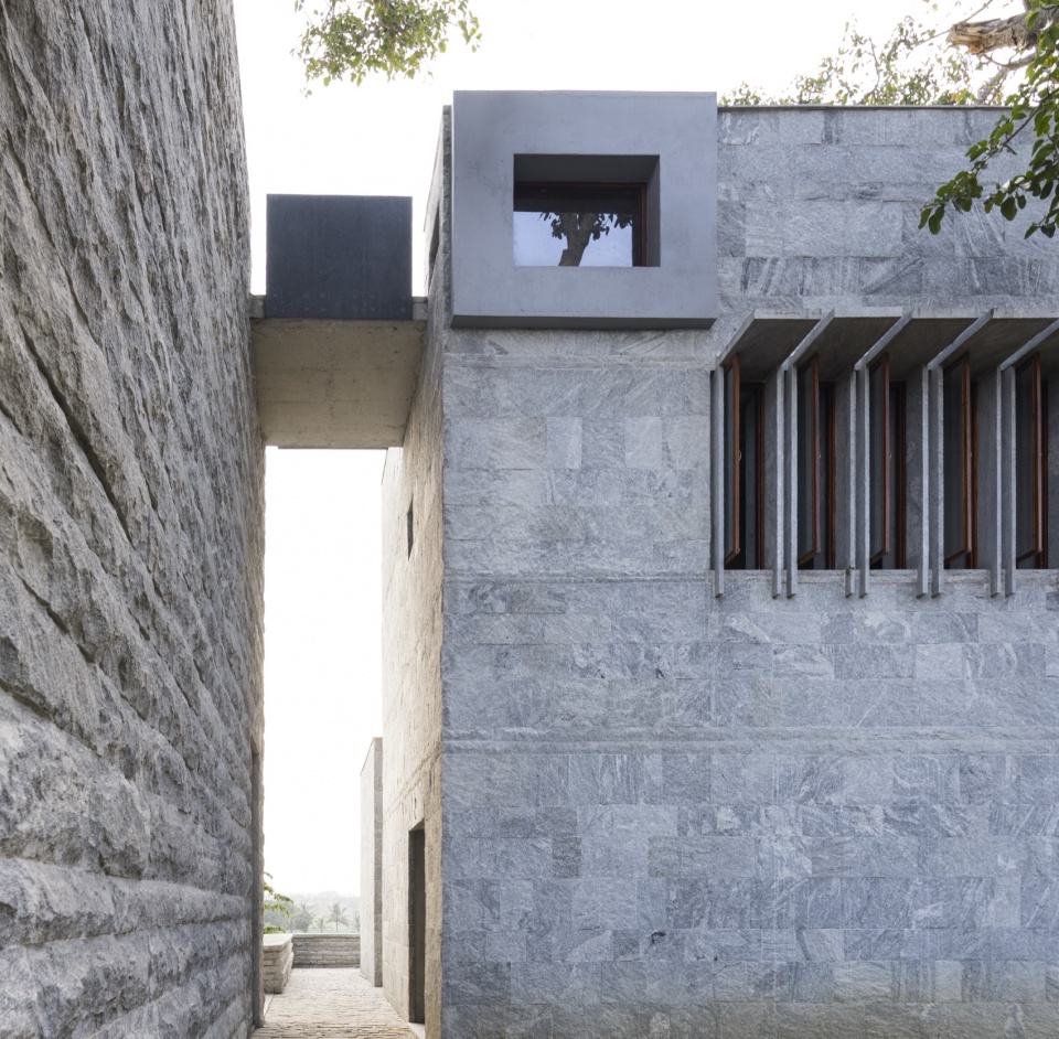 one tree hill by samira rathod design atelier