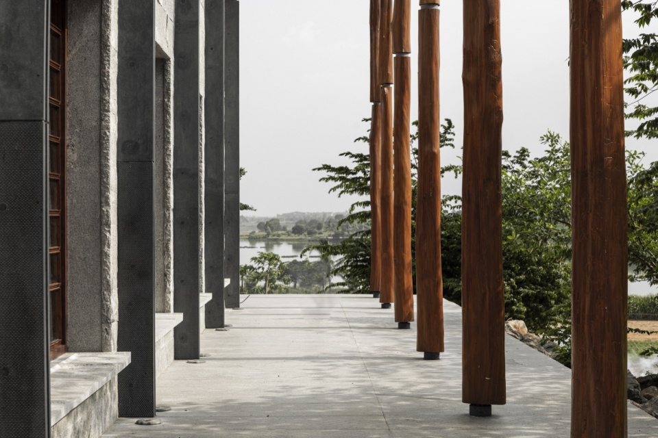 one tree hill by samira rathod design atelier