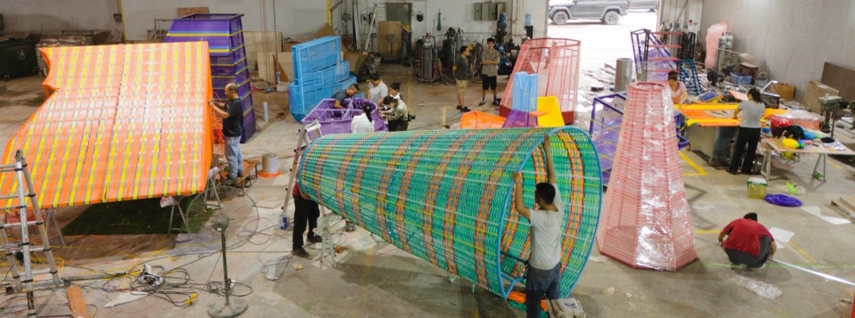 厂房内的编织协作 © PITAKA woven city the house of dream