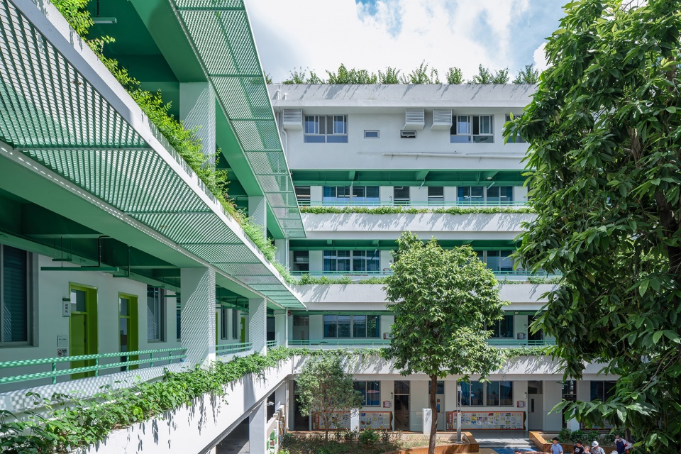 深圳南山百校焕新 学府一小 2