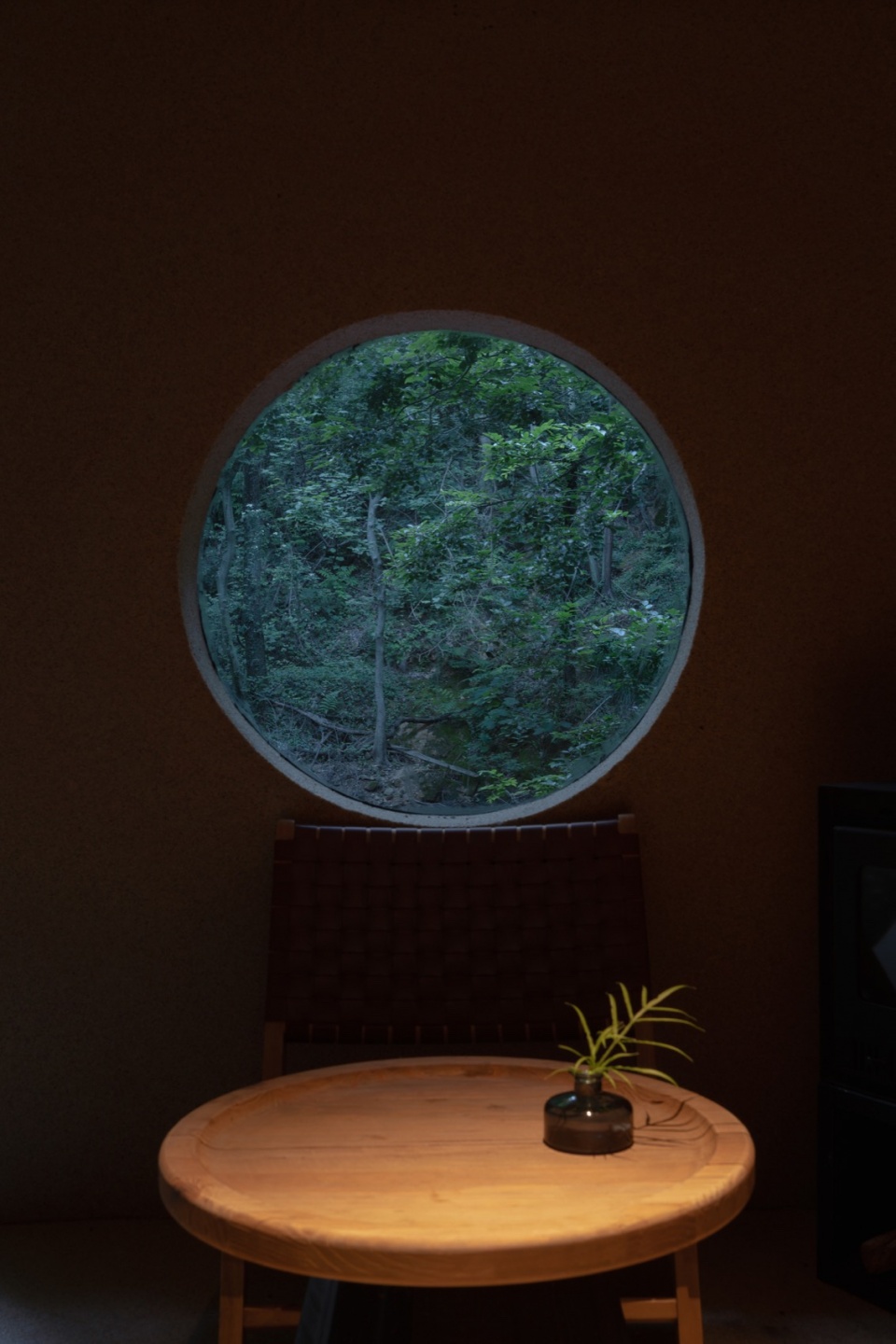 卫生间的圆洞 1 aquatree resort healing cabin by uao