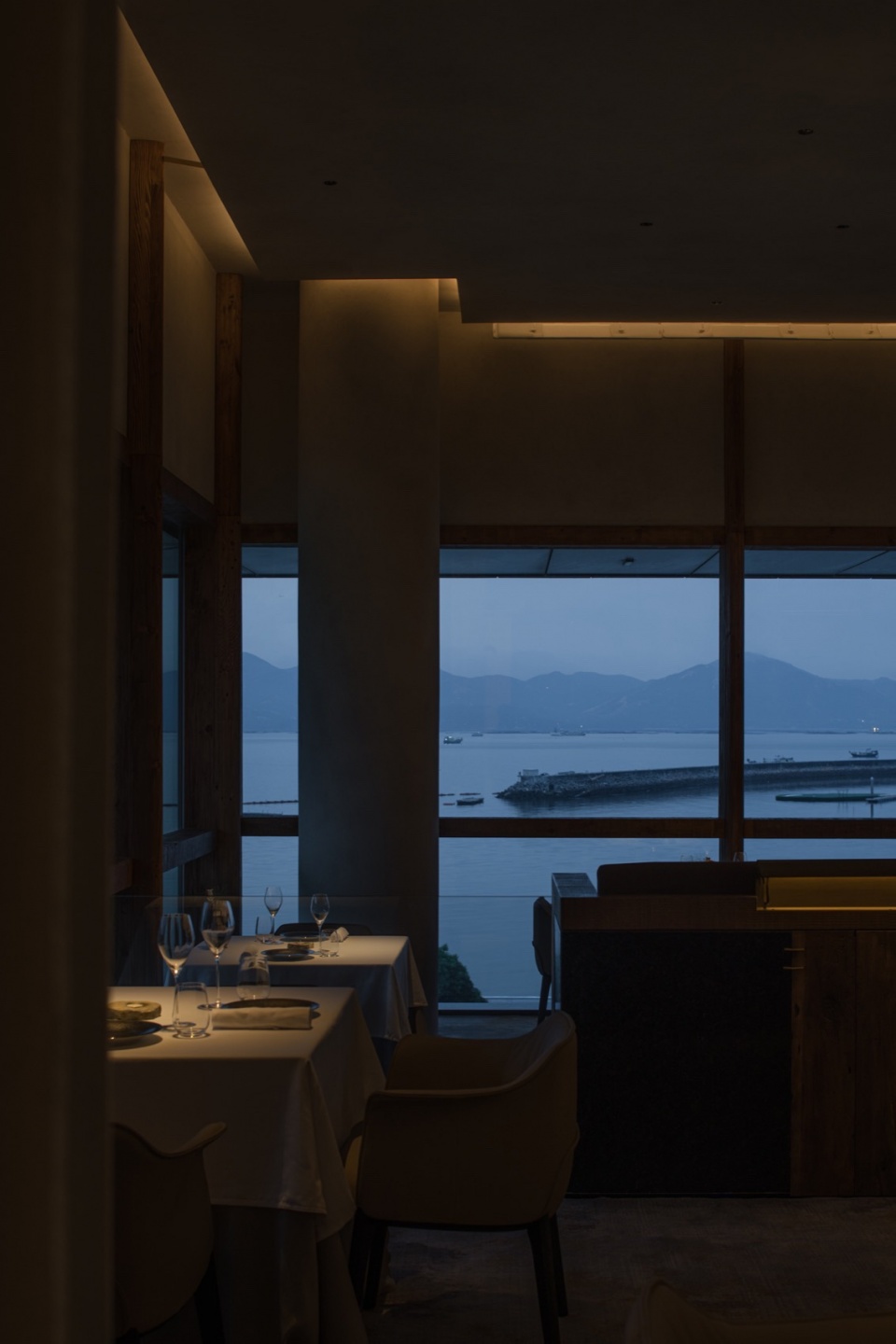 夜景nigth view of dining area1 affinite restaurant by a ardon