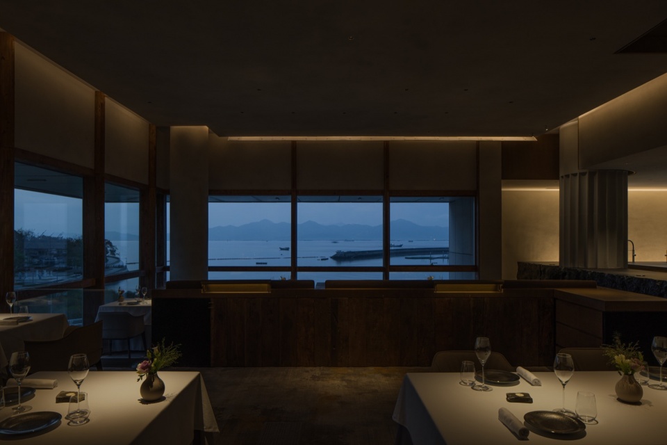 用餐区景观 scenery of dining area affinite restaurant by a ardon