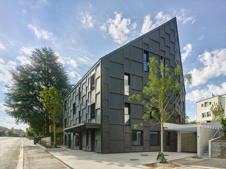 Apartment Building L329 in Zurich Switzerland by Rossetti Wyss Architects