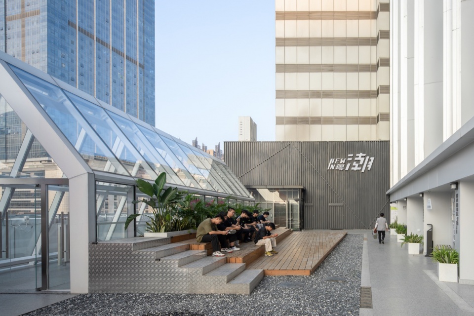 Beijing Road Yue Chao Building NEW IN Renovation Project by Atelier cnS CICADA ART