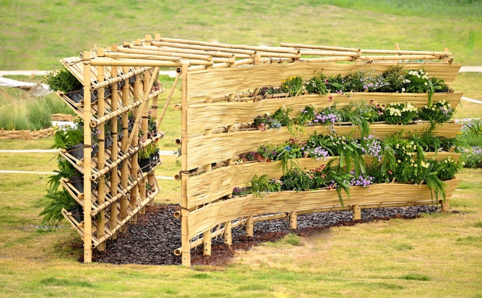 Eastern Fences by Beijing Forestry University Atelier Folie