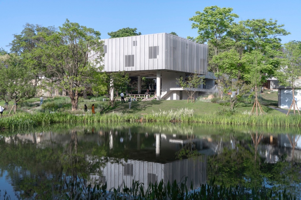Luxe Lakes CPI SIGHT Art Center China by VARI Design