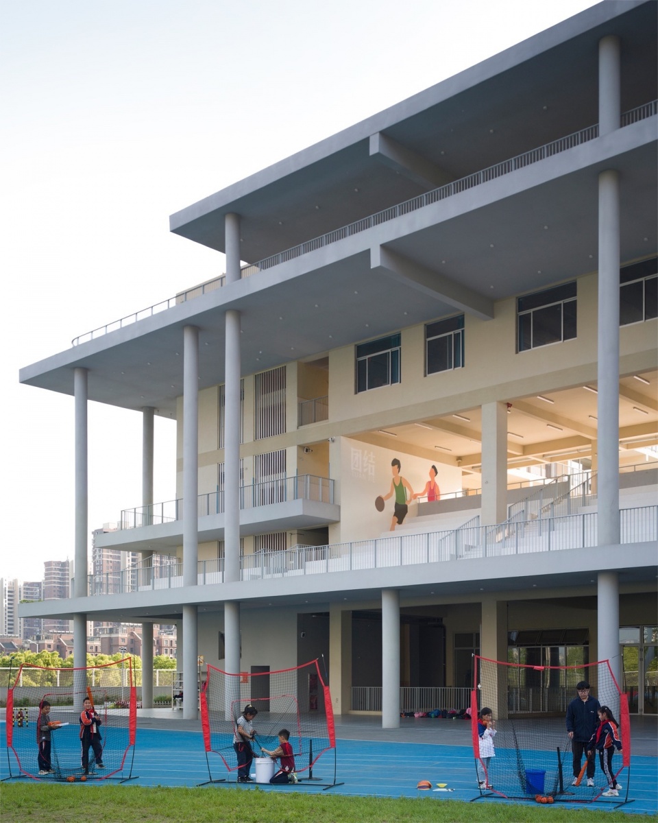 Xianlin Hubei Middle School China by Yanfei Architects