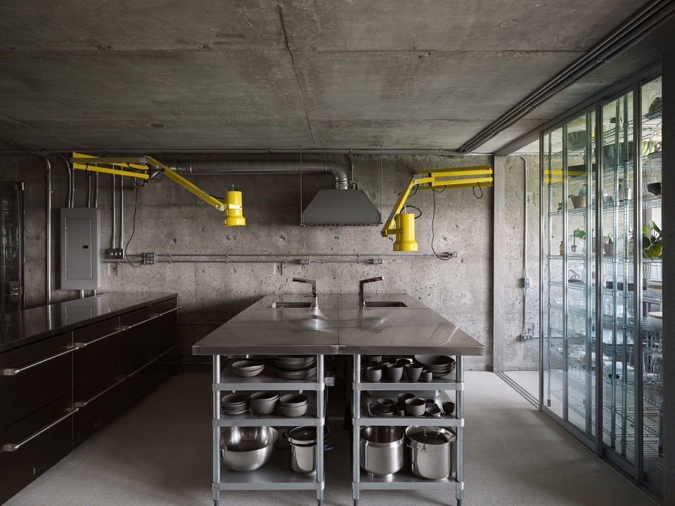 bruj by studio jean verville architectes