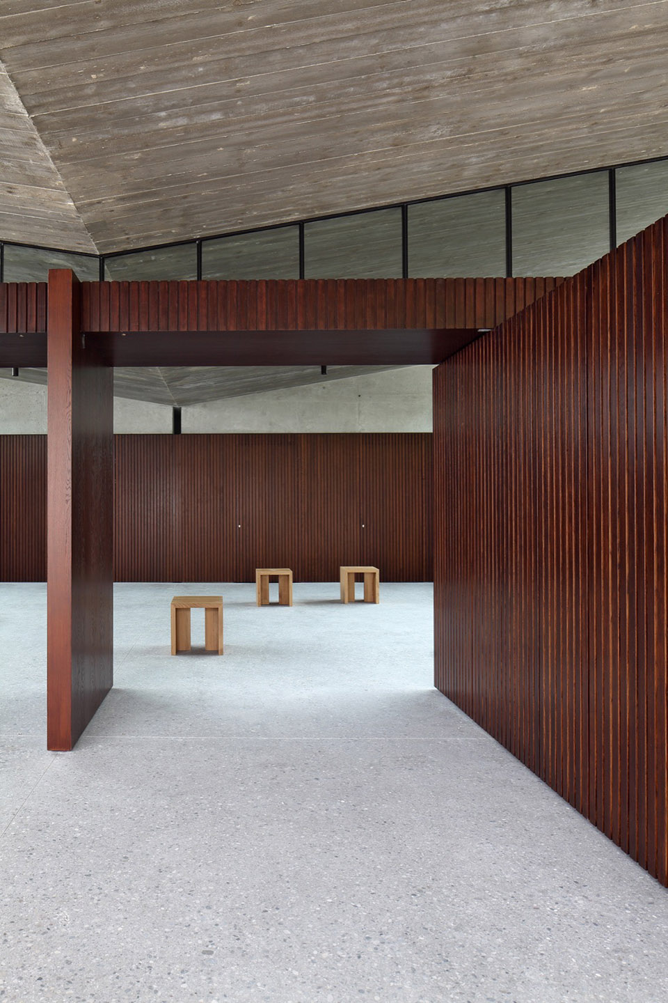 Aufbahrungshalle Kematen an der Krems by Moser und Hager Architekten
