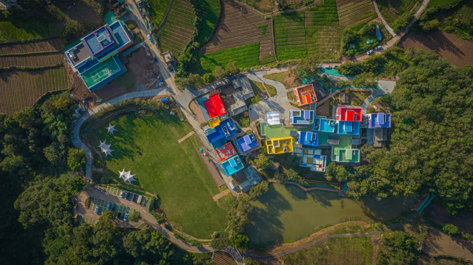 Fuxian Lake Feidatian Village Renovation by VTJZ VDA