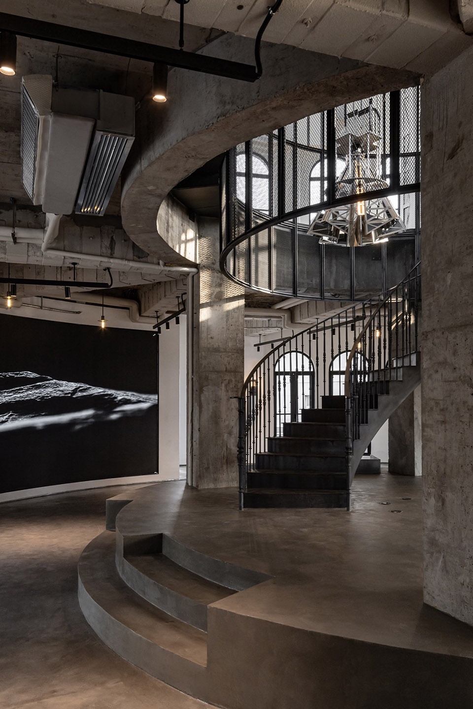 The Circle of Min Zhong Le Yuan China by Basistudio