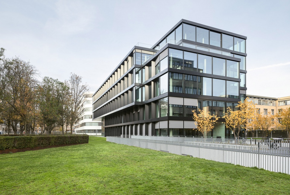 glazed software factory by henn