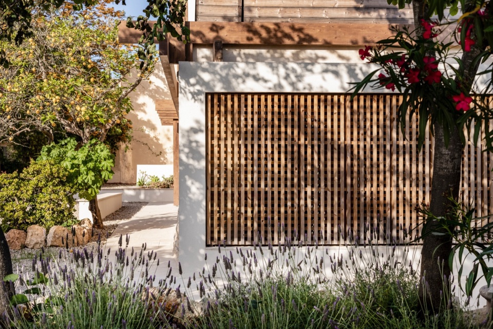 Sa Taronja by BEEF ARCHITEKTI