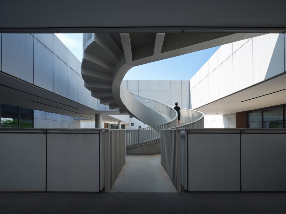 The E5 Cultural Activity Center by Architectural Design Research Institute of SCUT