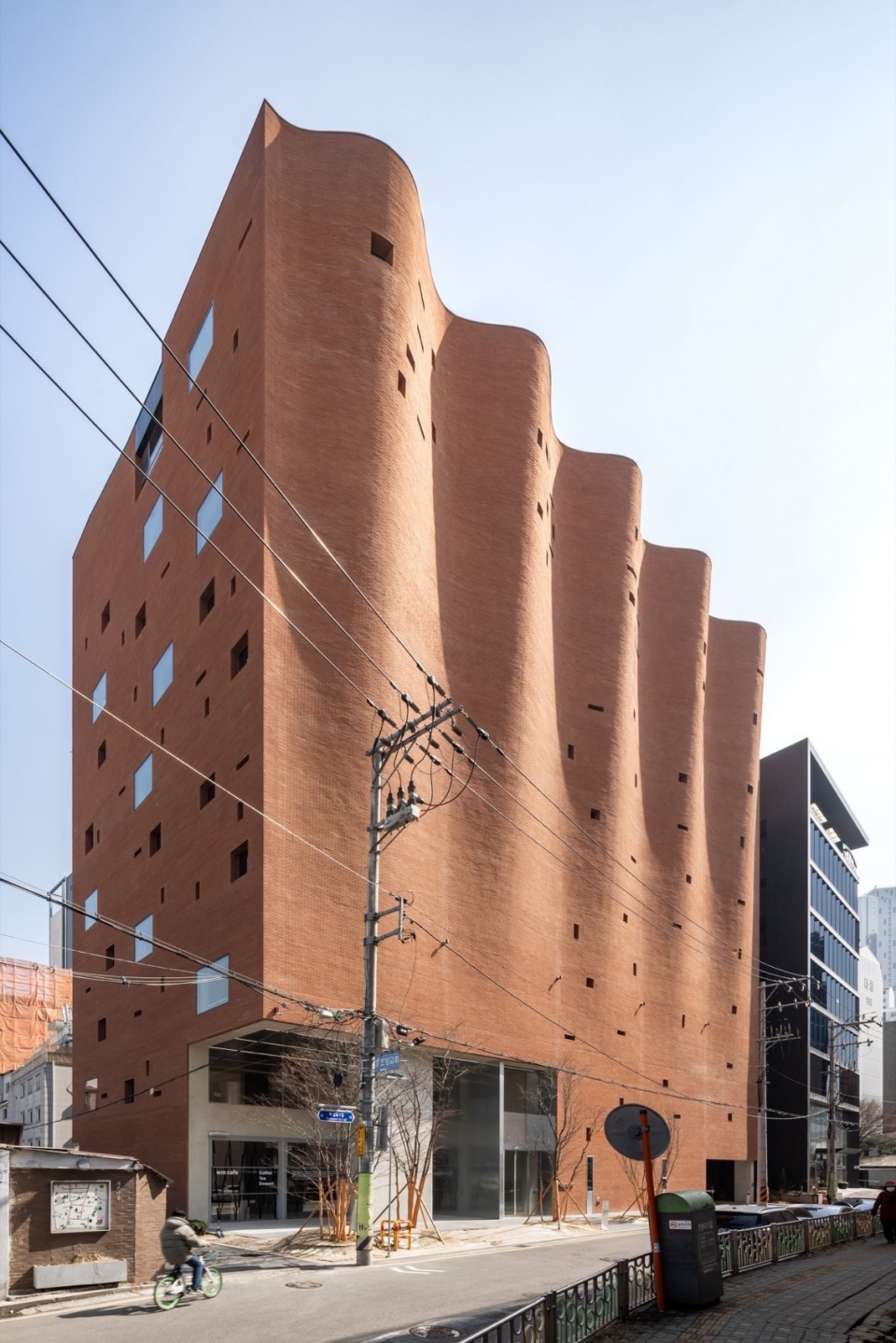 W MISSION Behet Bondzio Lin Architekten
