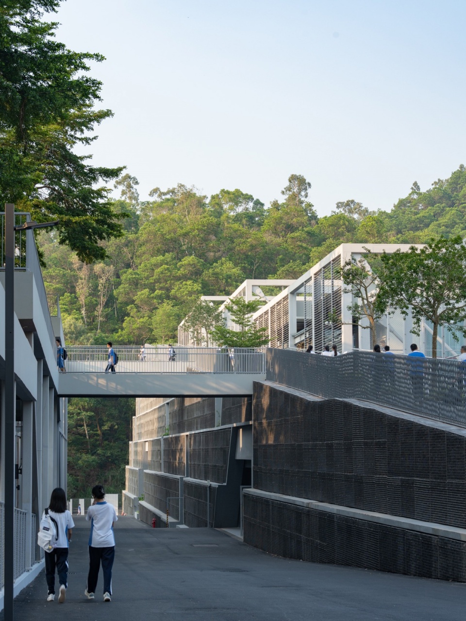 New Sports and Arts Centre of Hongling High School by O office Architects