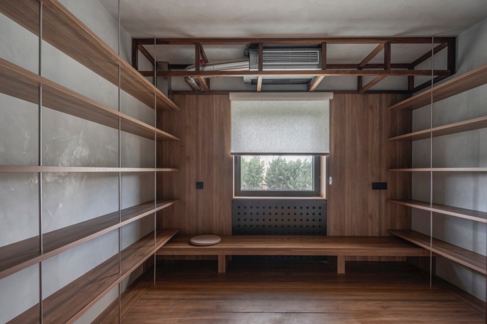 wang jing apartment by luo xiuda