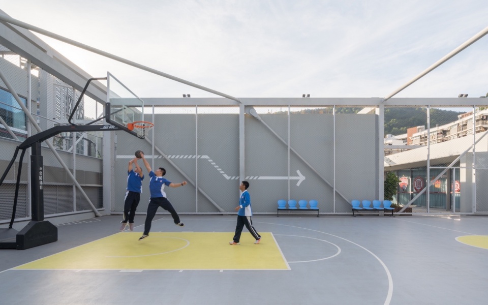 New Sports and Arts Centre of Hongling High School by O office Architects