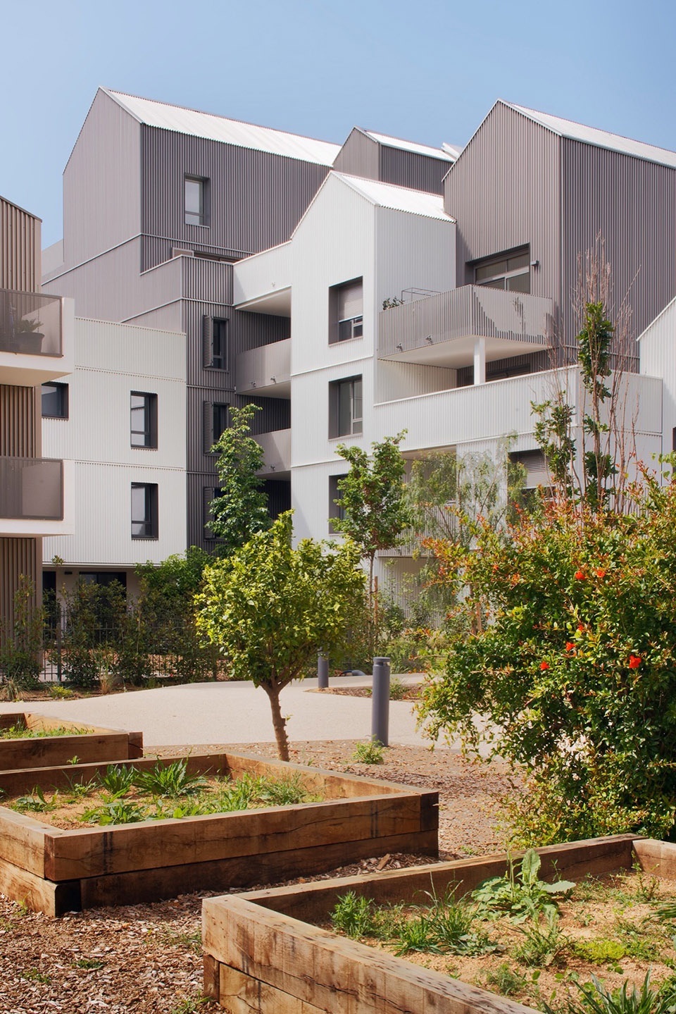 SO WOOD by A Architecture Hellin Sebbag Pirany architectes