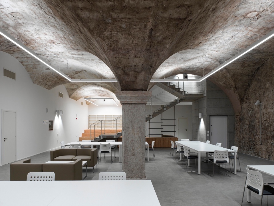 Intermunicipal Library Mezzolombardo by DAP studio
