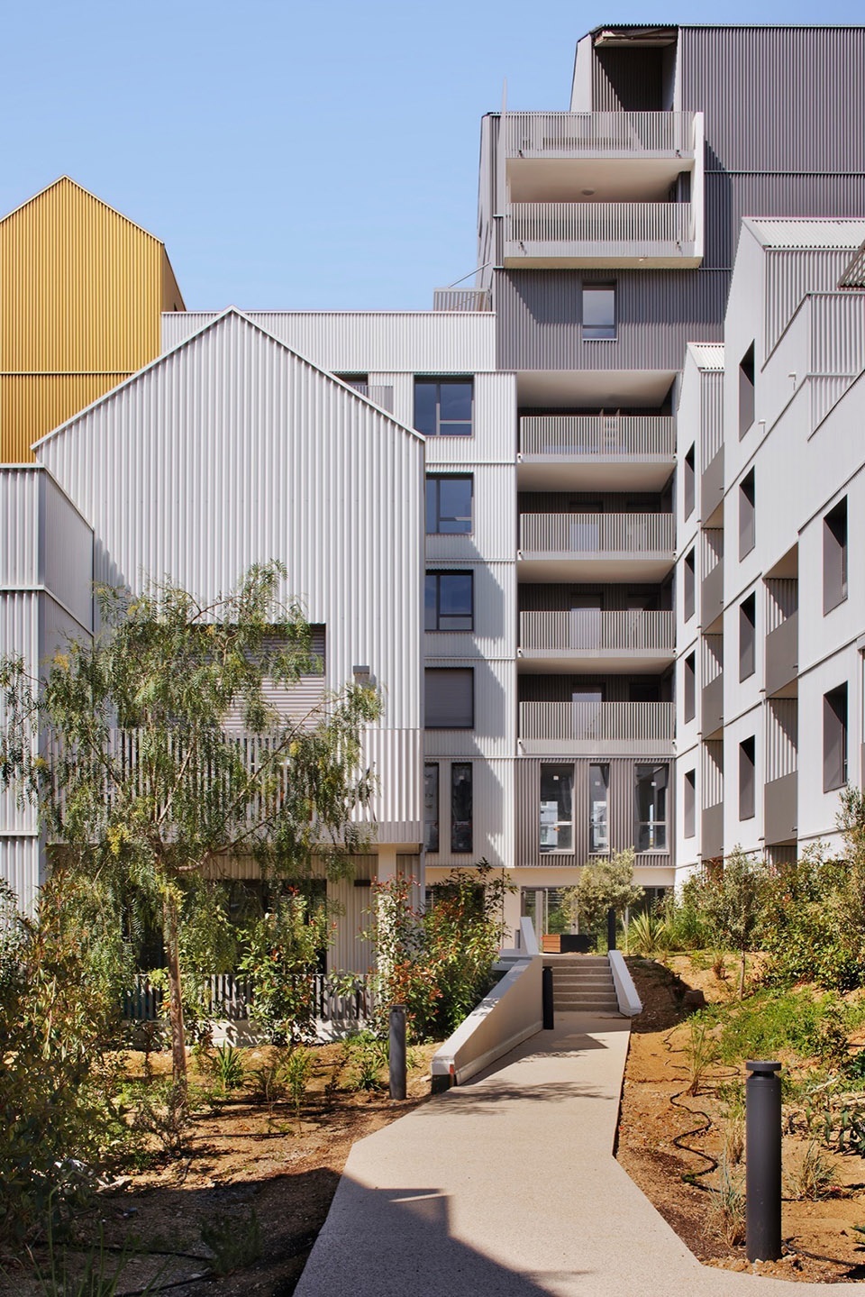 SO WOOD by A Architecture Hellin Sebbag Pirany architectes