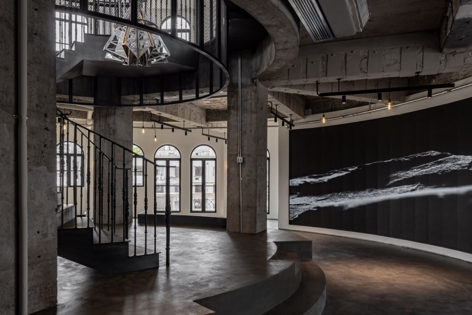 The Circle of Min Zhong Le Yuan China by Basistudio