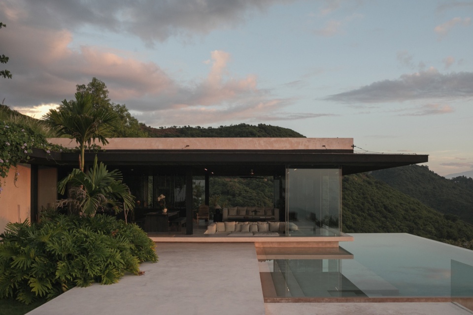 V HOUSE Atelier Alejandro Borrego uiu