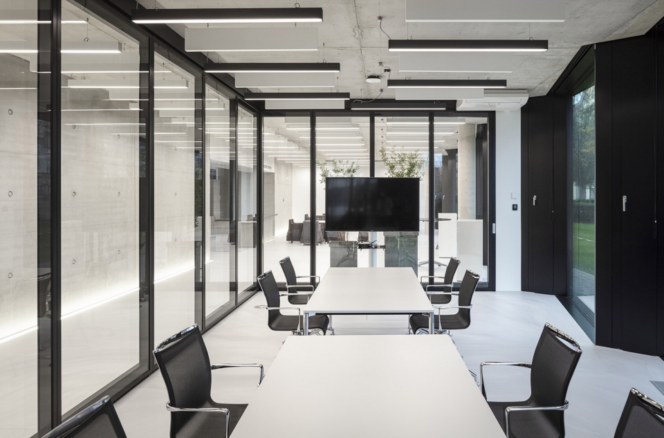 glazed software factory by henn