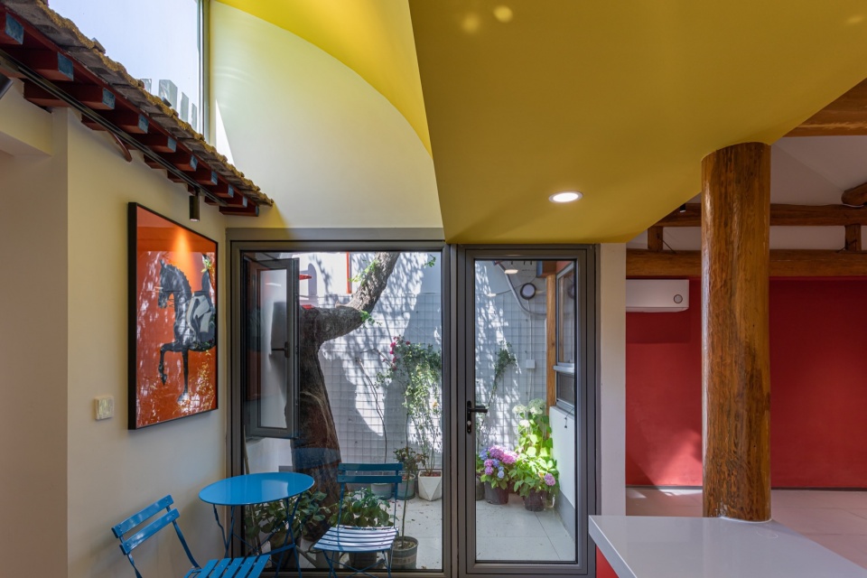 Chimney House Beijing by Atelier KAI Architectes