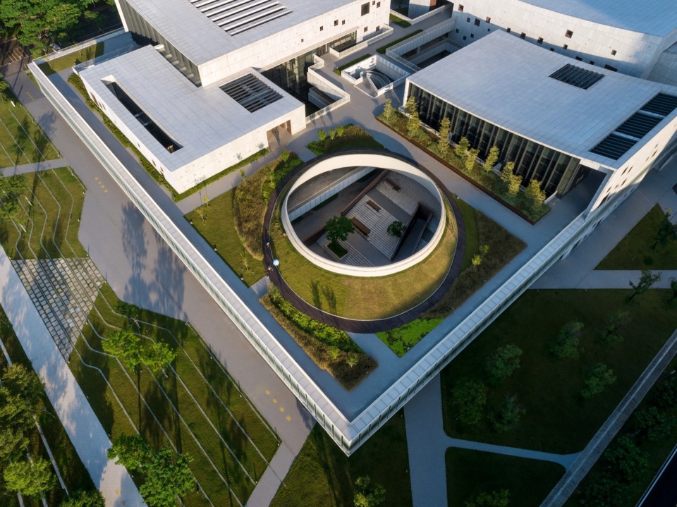 The E5 Cultural Activity Center by Architectural Design Research Institute of SCUT