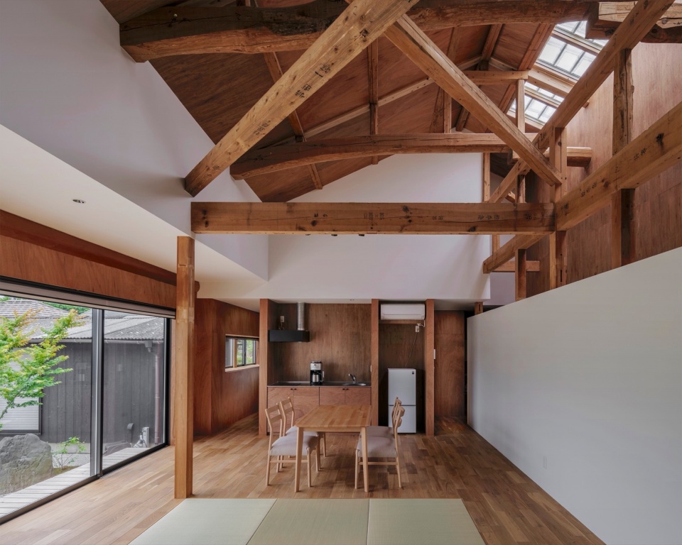timber framing of 1979 by tsutsumi associates