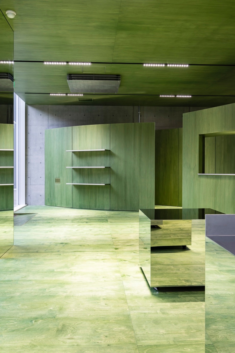 mardi mercredi daikanyama by creative studio unravel