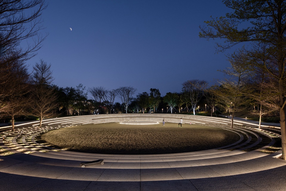 the landscape design of dajinzhong park by scutad